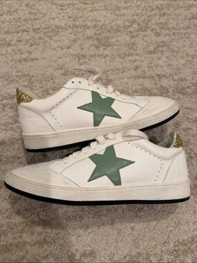 SHUSHOP  Sneakers. Size 10